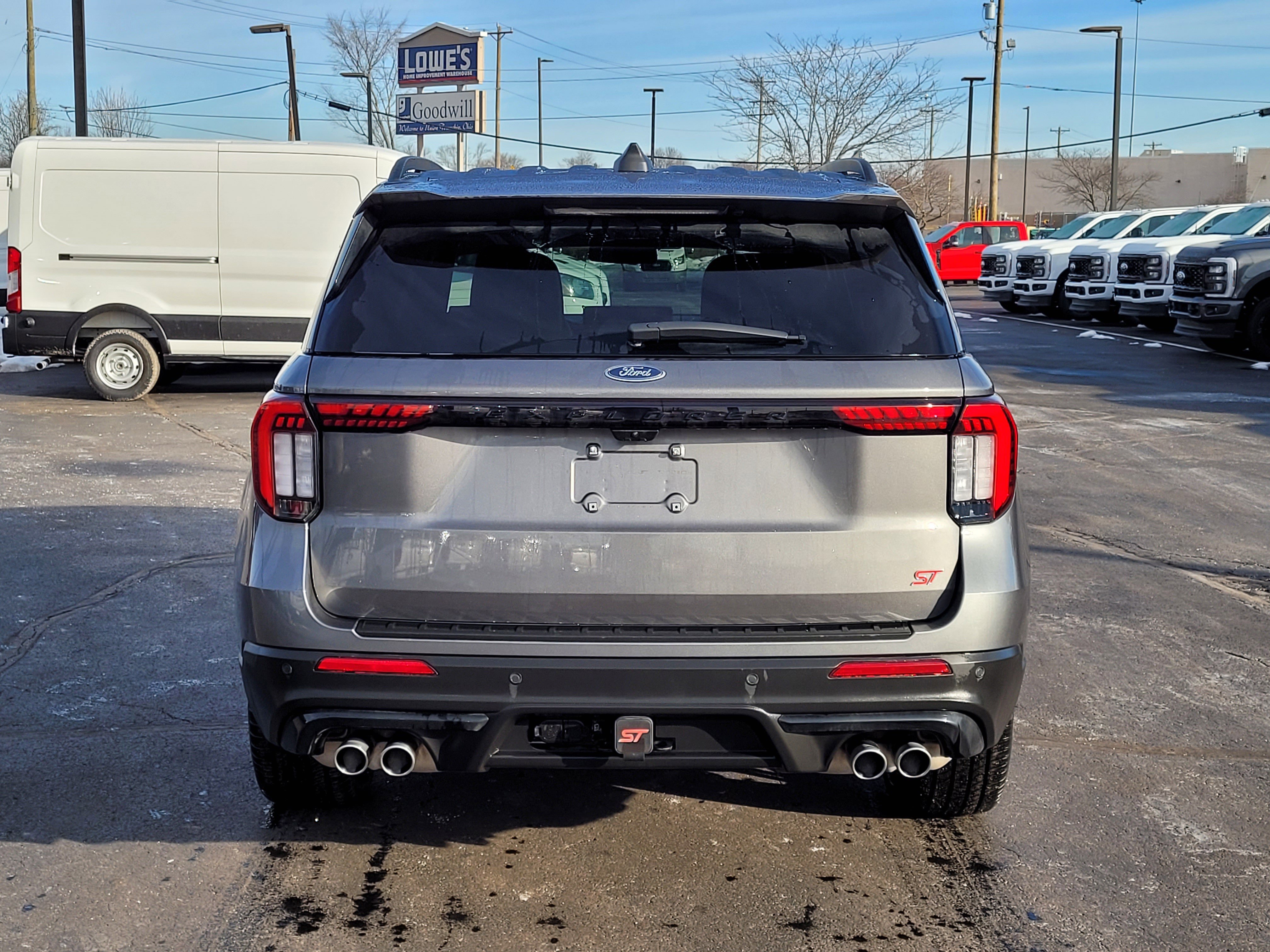 Used 2025 Ford Explorer ST w/ Sun And Sound Package image 5