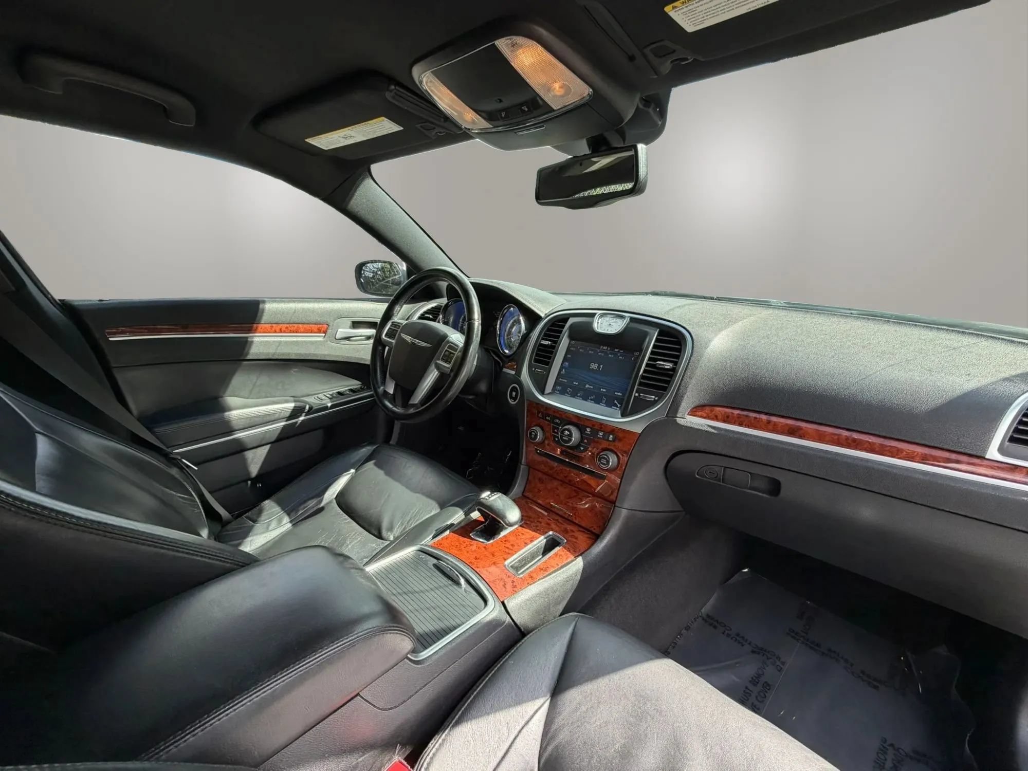 Used 2014 Chrysler 300 RWD image 16