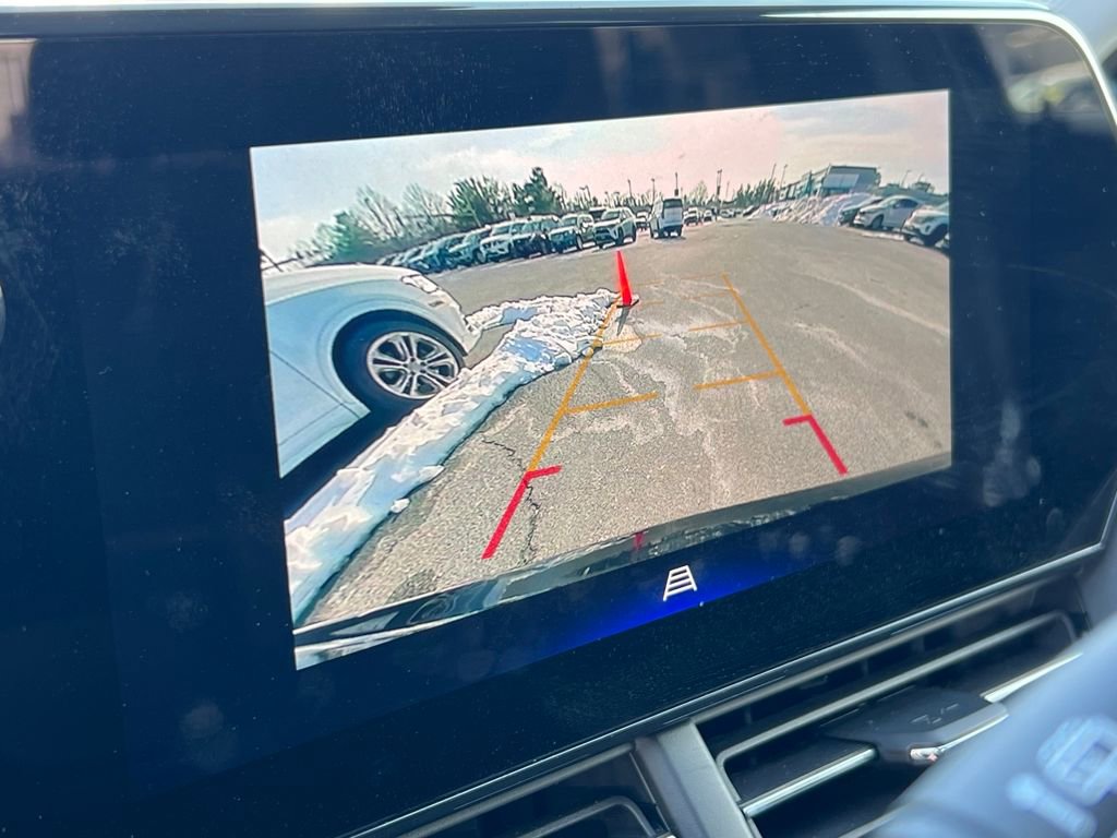 Used 2025 Chevrolet Trax LT image 23