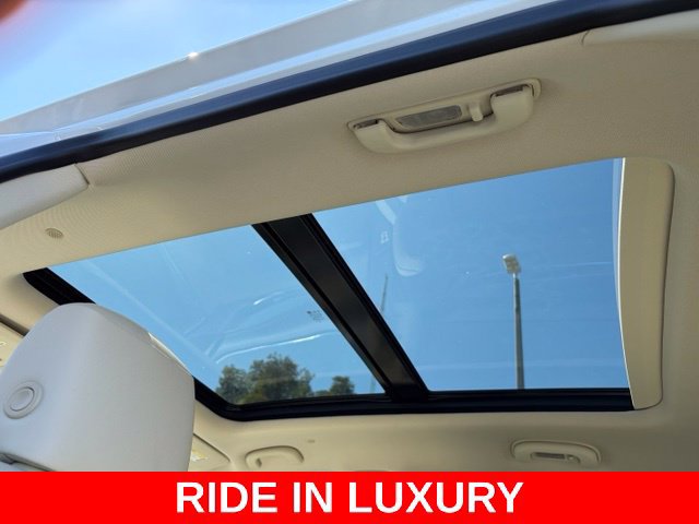 Used 2024 Cadillac XT5 Premium Luxury FWD image 17