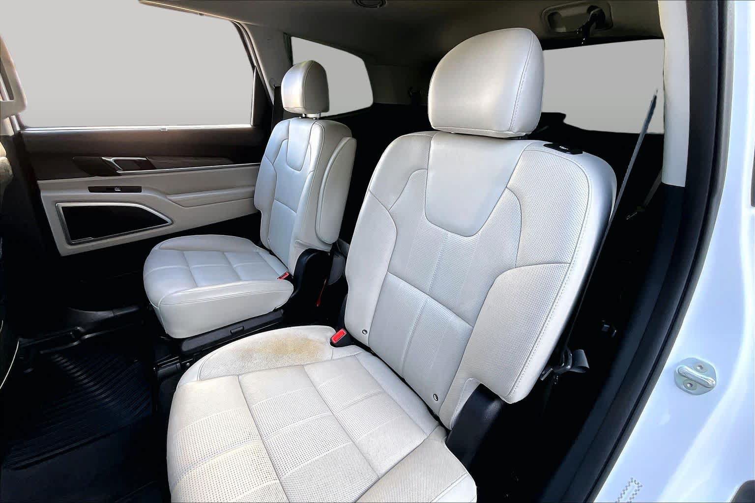 Used 2021 Kia Telluride EX w/ EX Premium Package AWD/4WD image 21