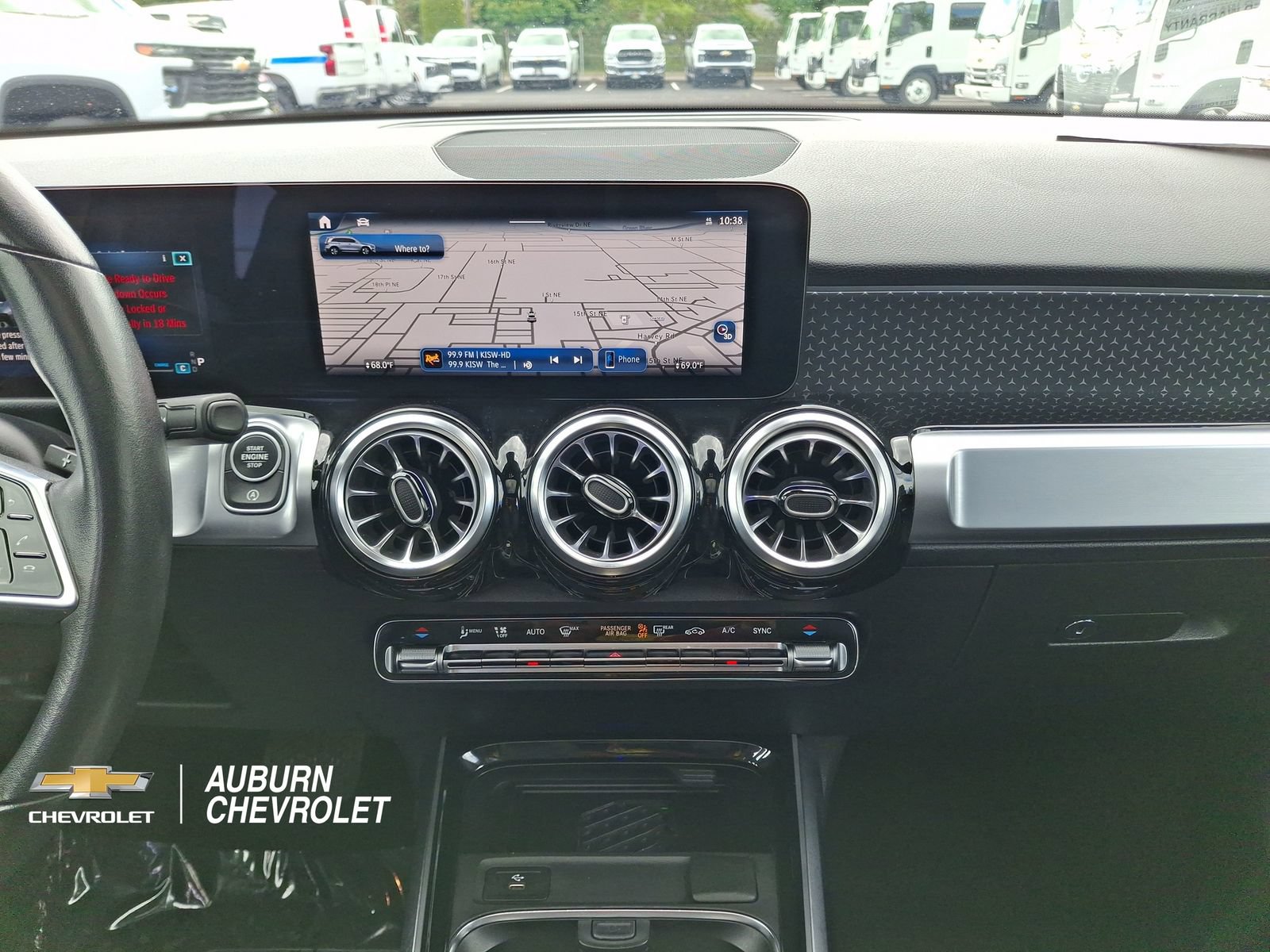 Used 2024 Mercedes-Benz GLB 250 image 11