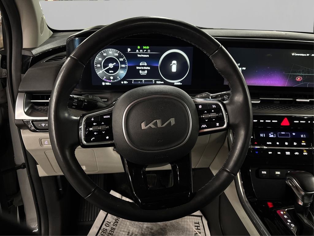 Certified 2024 Kia Carnival SX Prestige image 25