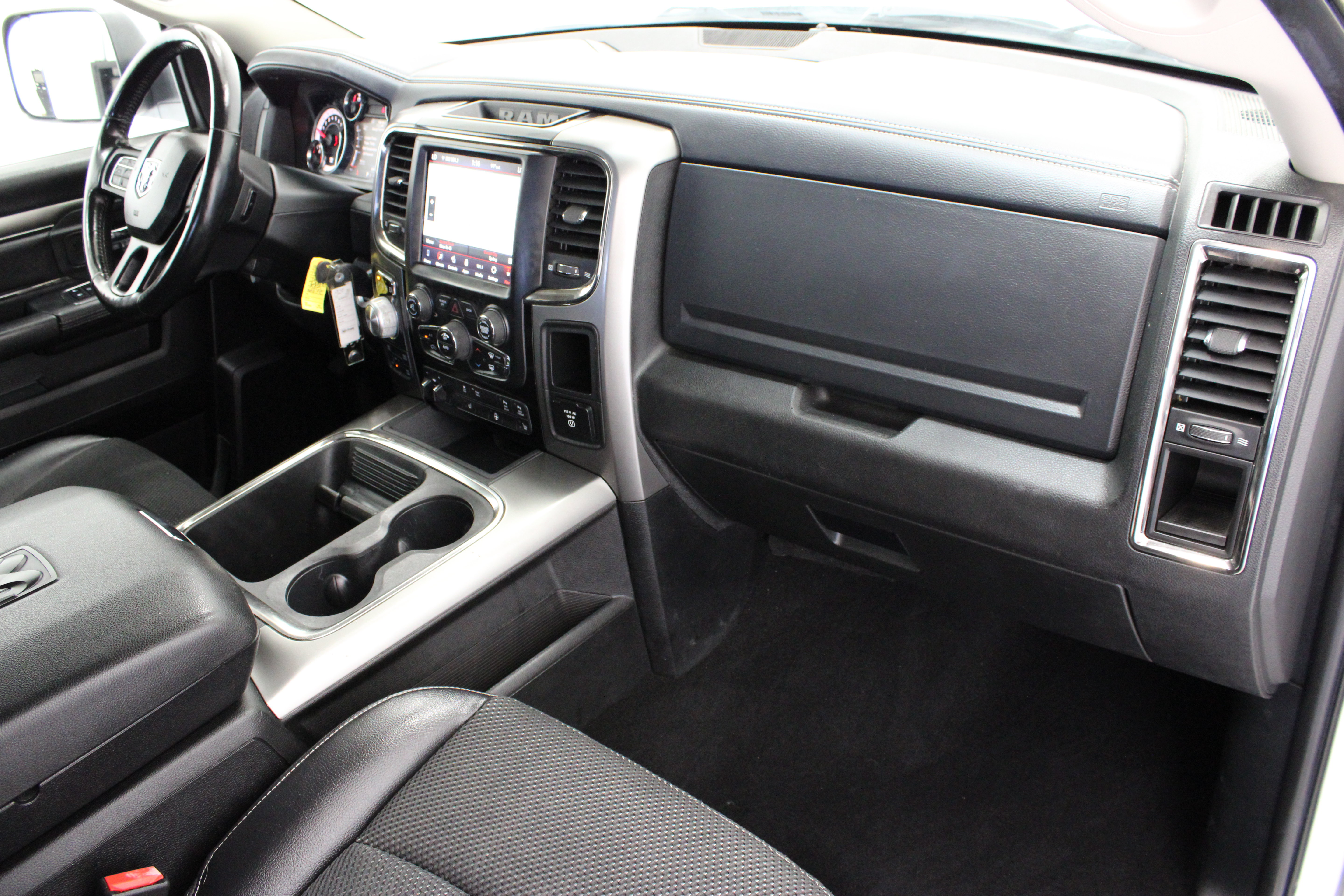 Used 2018 RAM 1500 Sport AWD/4WD image 38