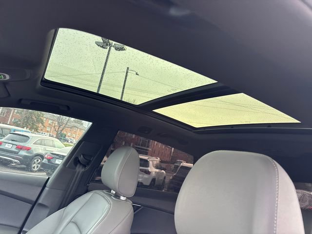 Used 2019 Audi Q8 Premium w/ Convenience Package AWD/4WD image 13