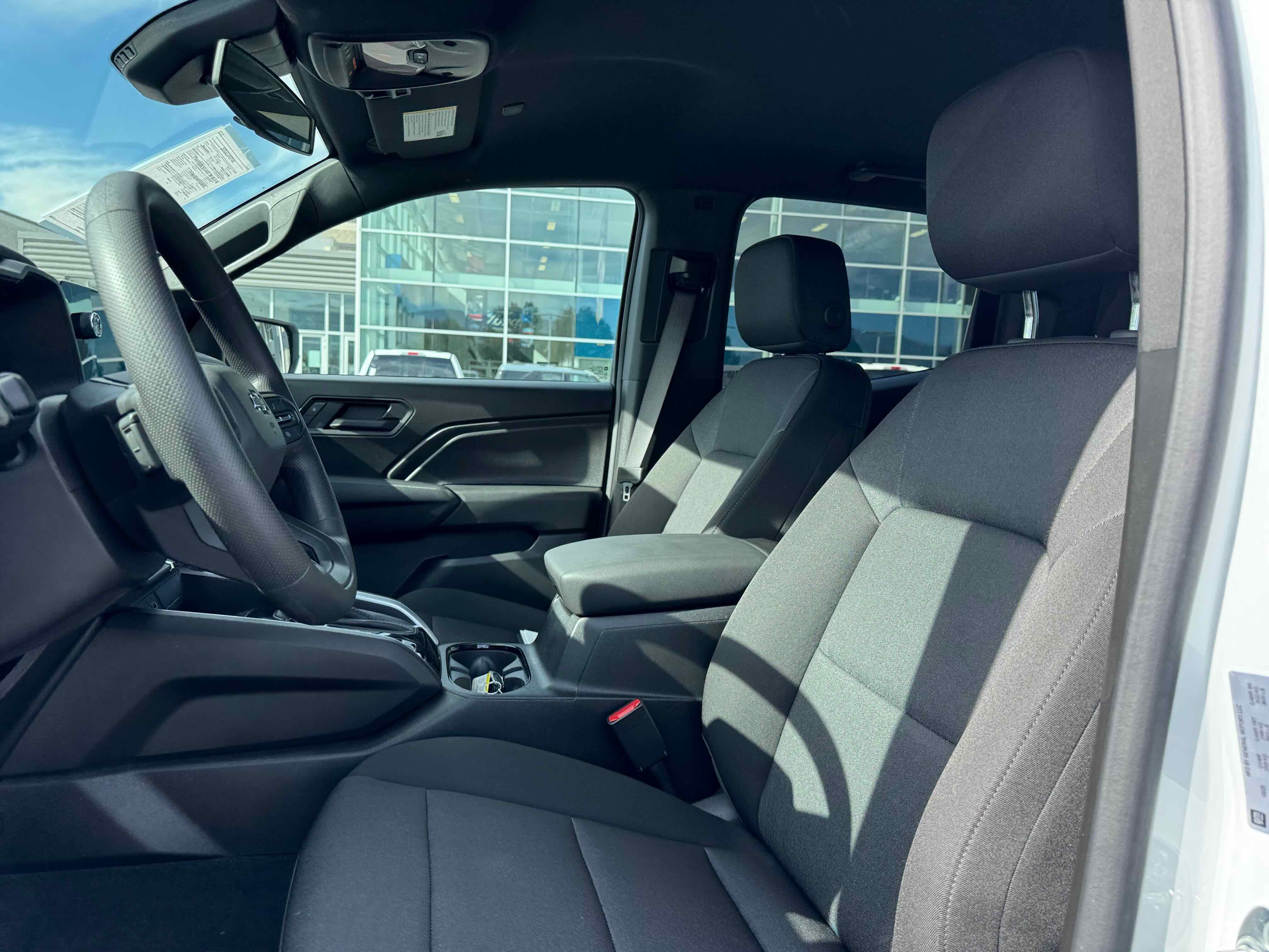 Used 2025 Chevrolet Colorado Trail Boss image 16