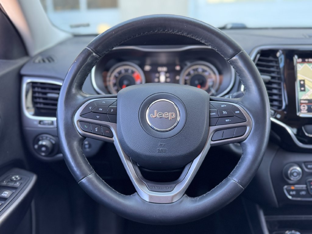 Used 2019 Jeep Cherokee Limited AWD/4WD image 14