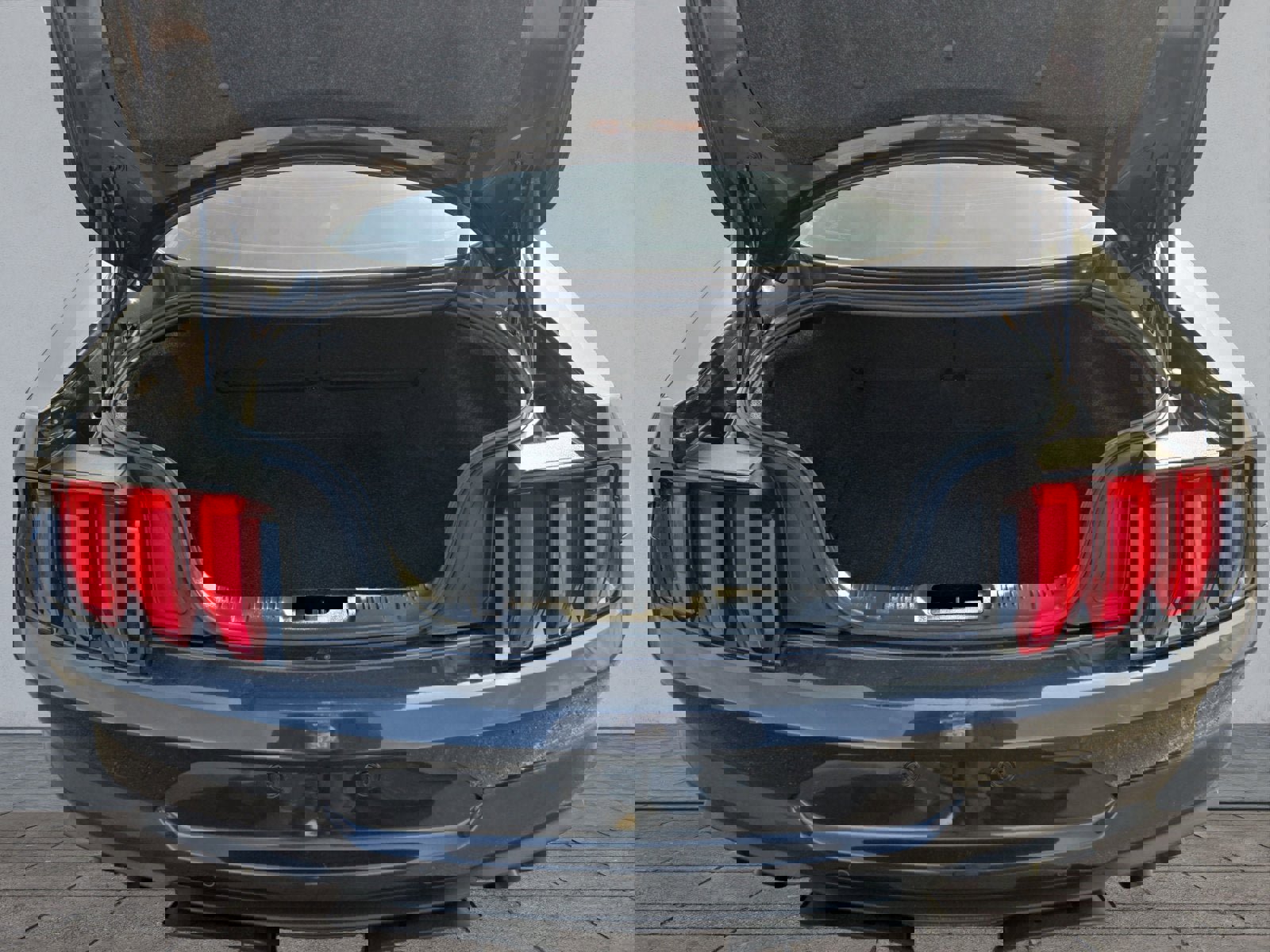 Used 2022 Ford Mustang GT Premium w/ Equipment Group 401A image 23