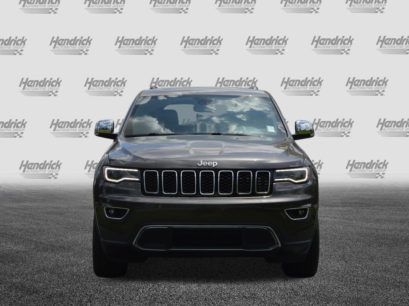Used 2017 Jeep Grand Cherokee Limited w/ Luxury Group II AWD/4WD image 6