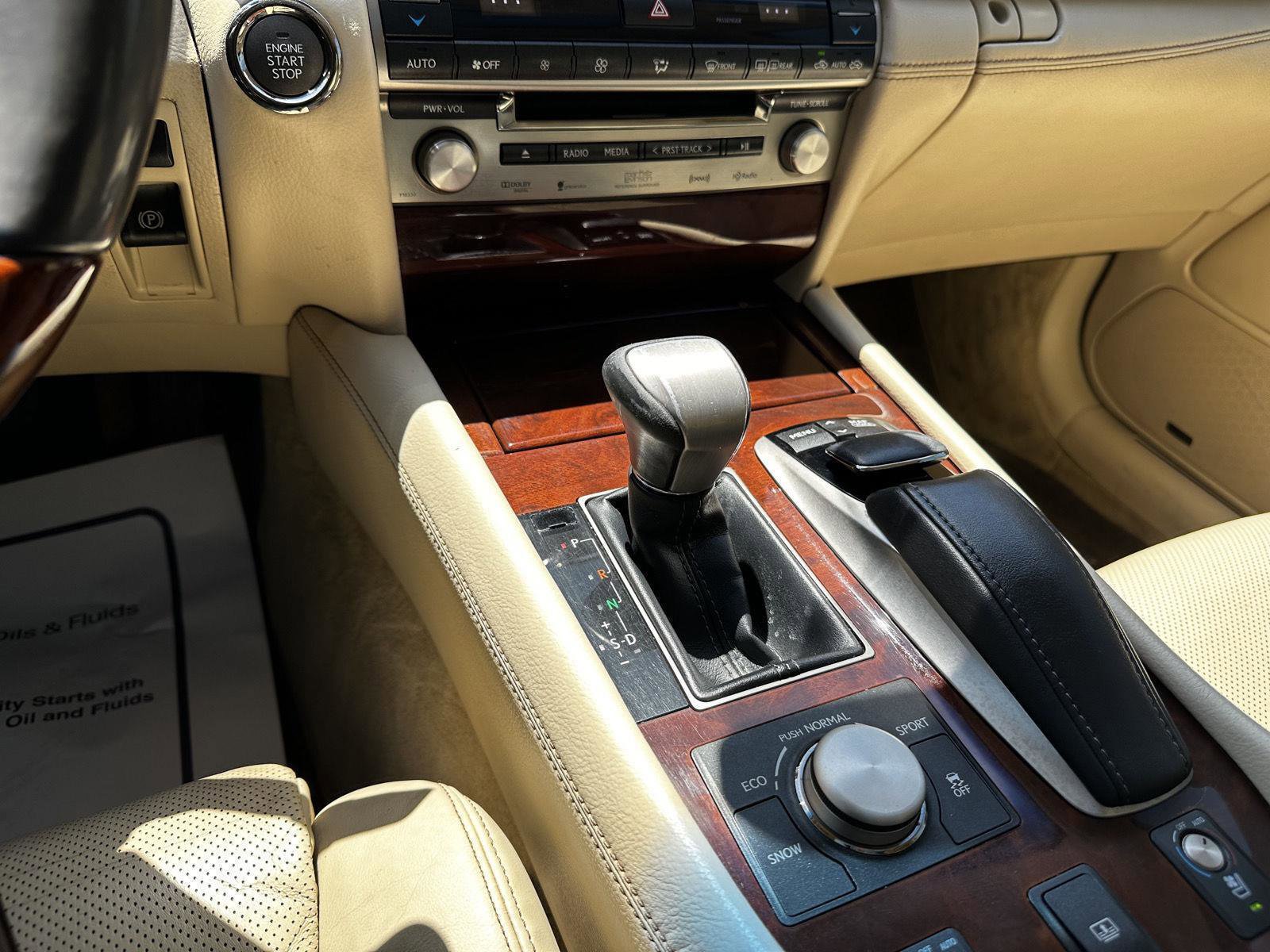 Used 2013 Lexus LS 460 w/ Comfort Pkg RWD image 18