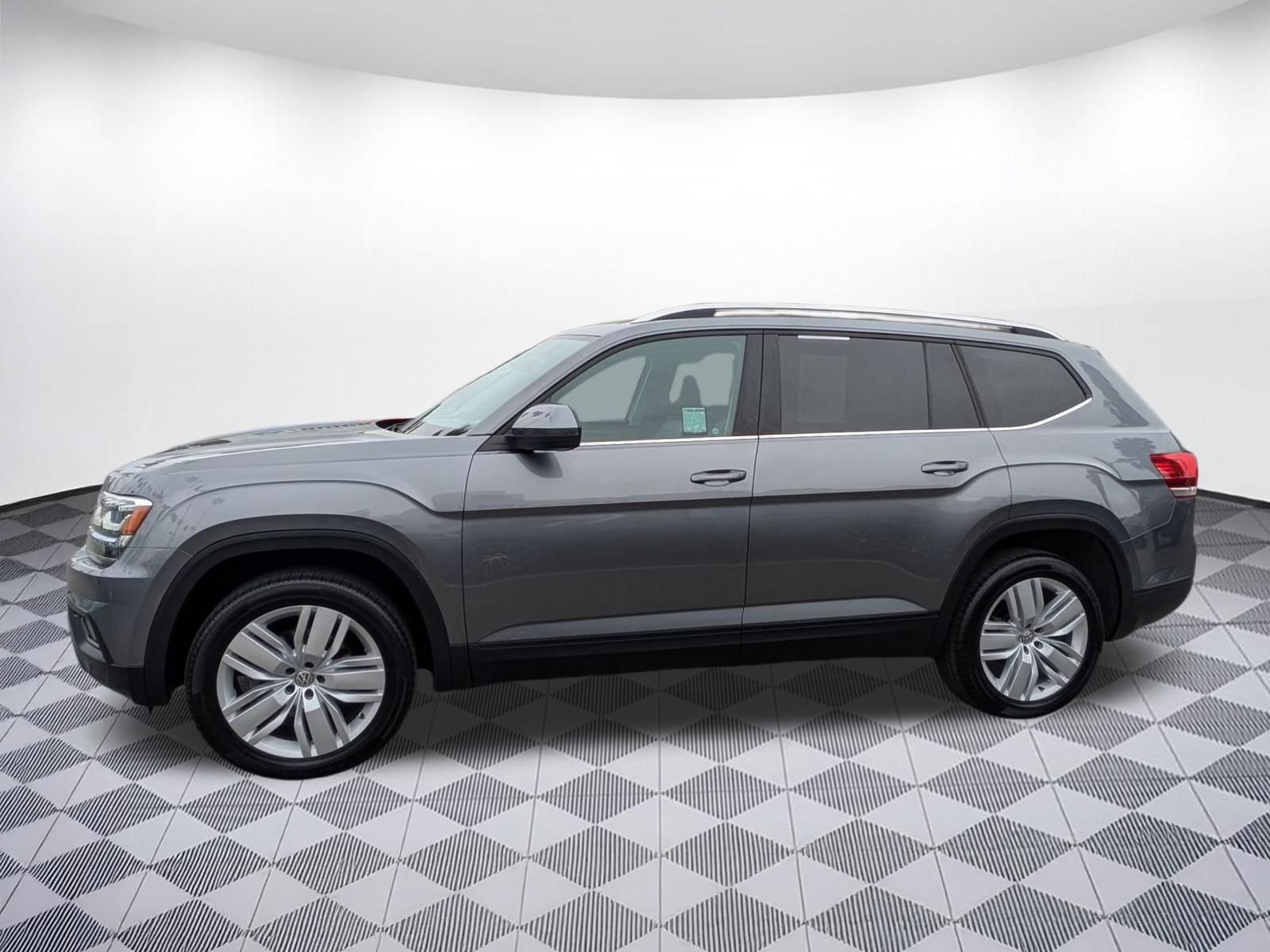 Used 2019 Volkswagen Atlas SE w/ Panoramic Sunroof Package AWD/4WD image 2