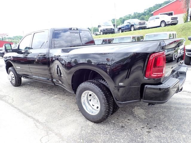 New 2026 RAM 3500 Laramie AWD/4WD image 3