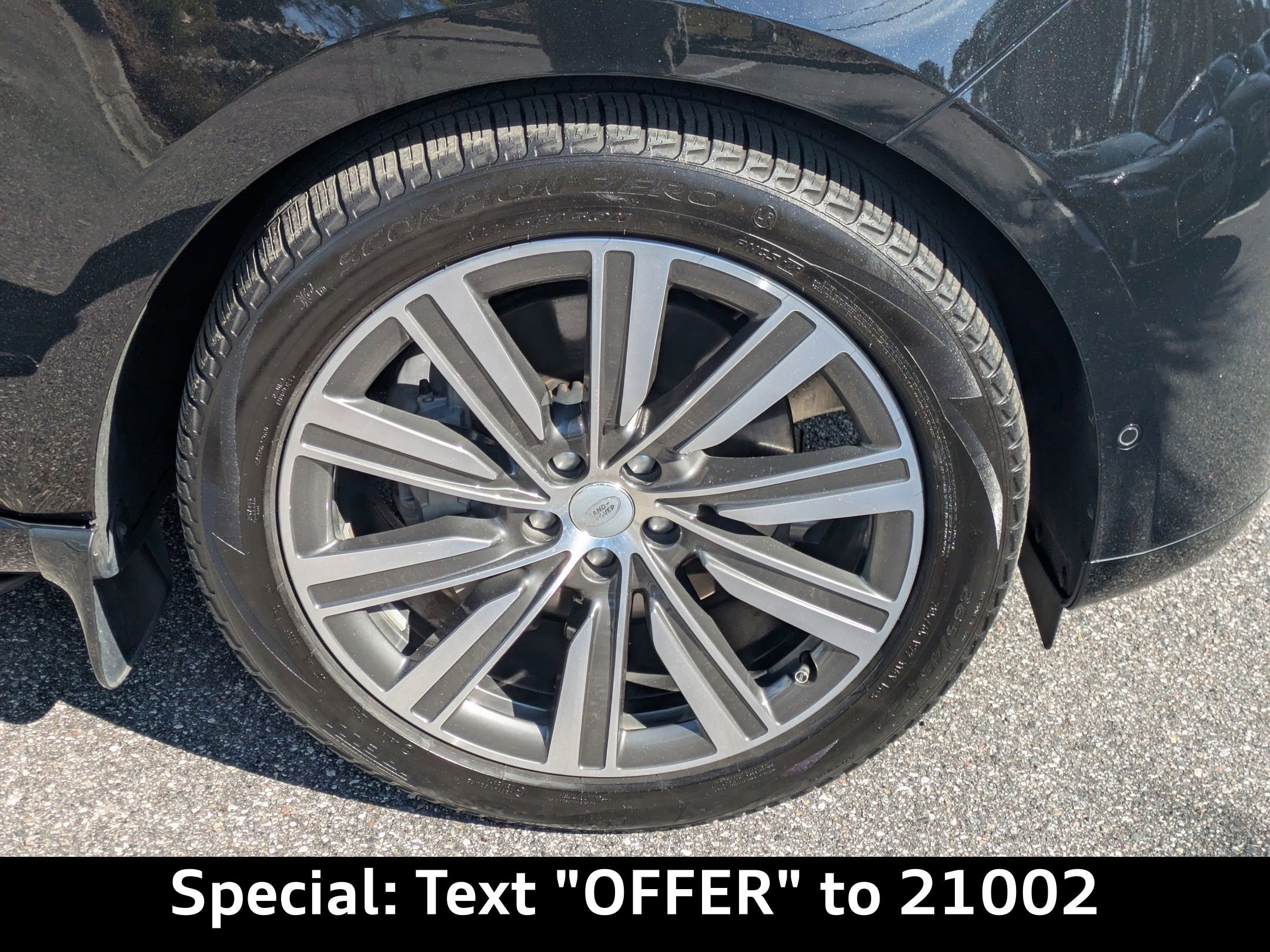 Used 2023 Land Rover Range Rover SE image 10