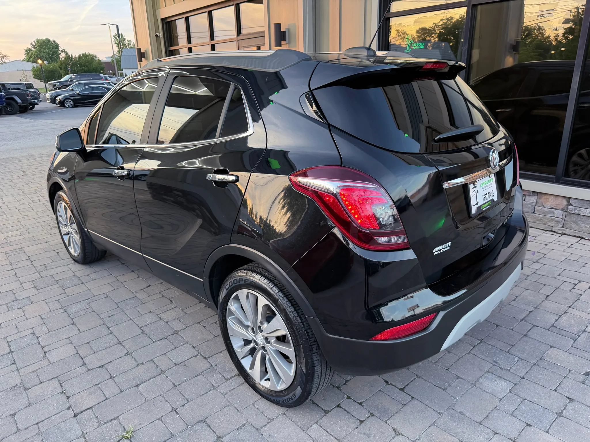 Used 2019 Buick Encore Preferred AWD/4WD image 46
