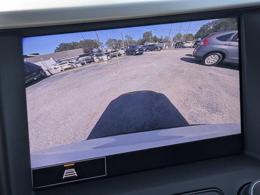 Used 2023 GMC Acadia SLT FWD image 23