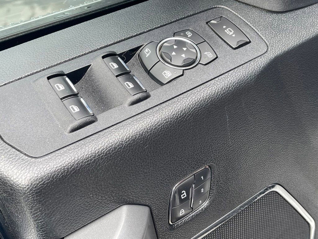 Used 2019 Ford F350 Platinum w/ Platinum Ultimate Package image 17