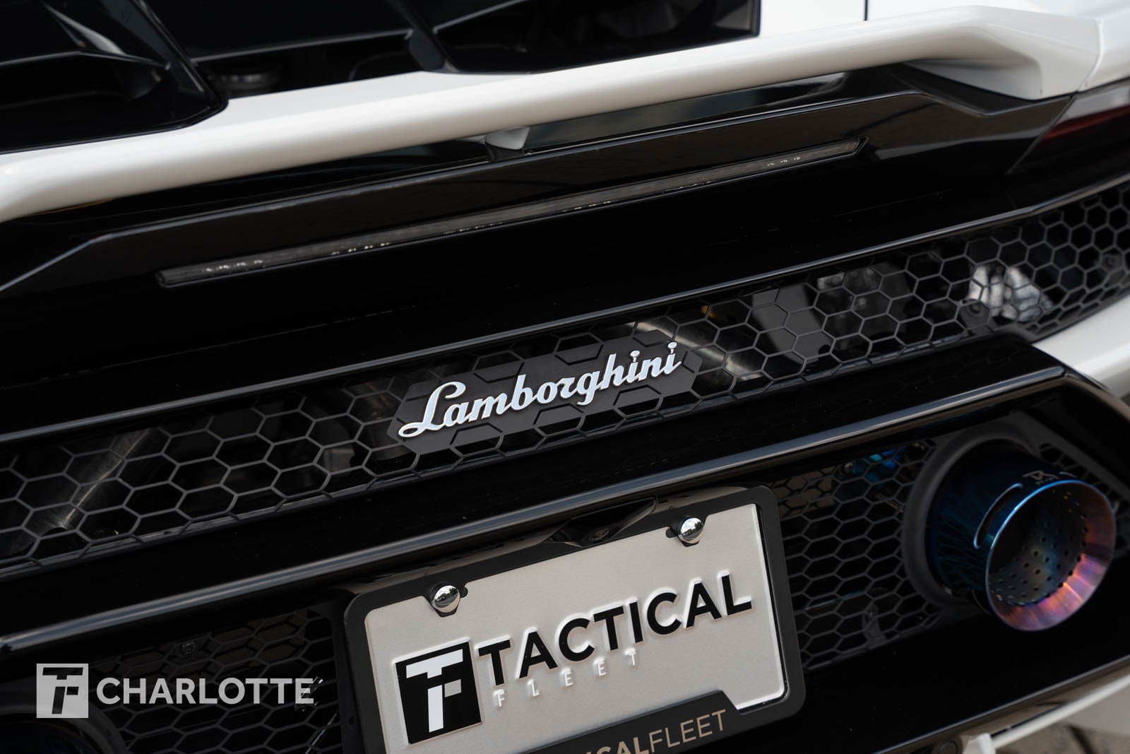 Used 2024 Lamborghini Huracan EVO AWD/4WD image 17
