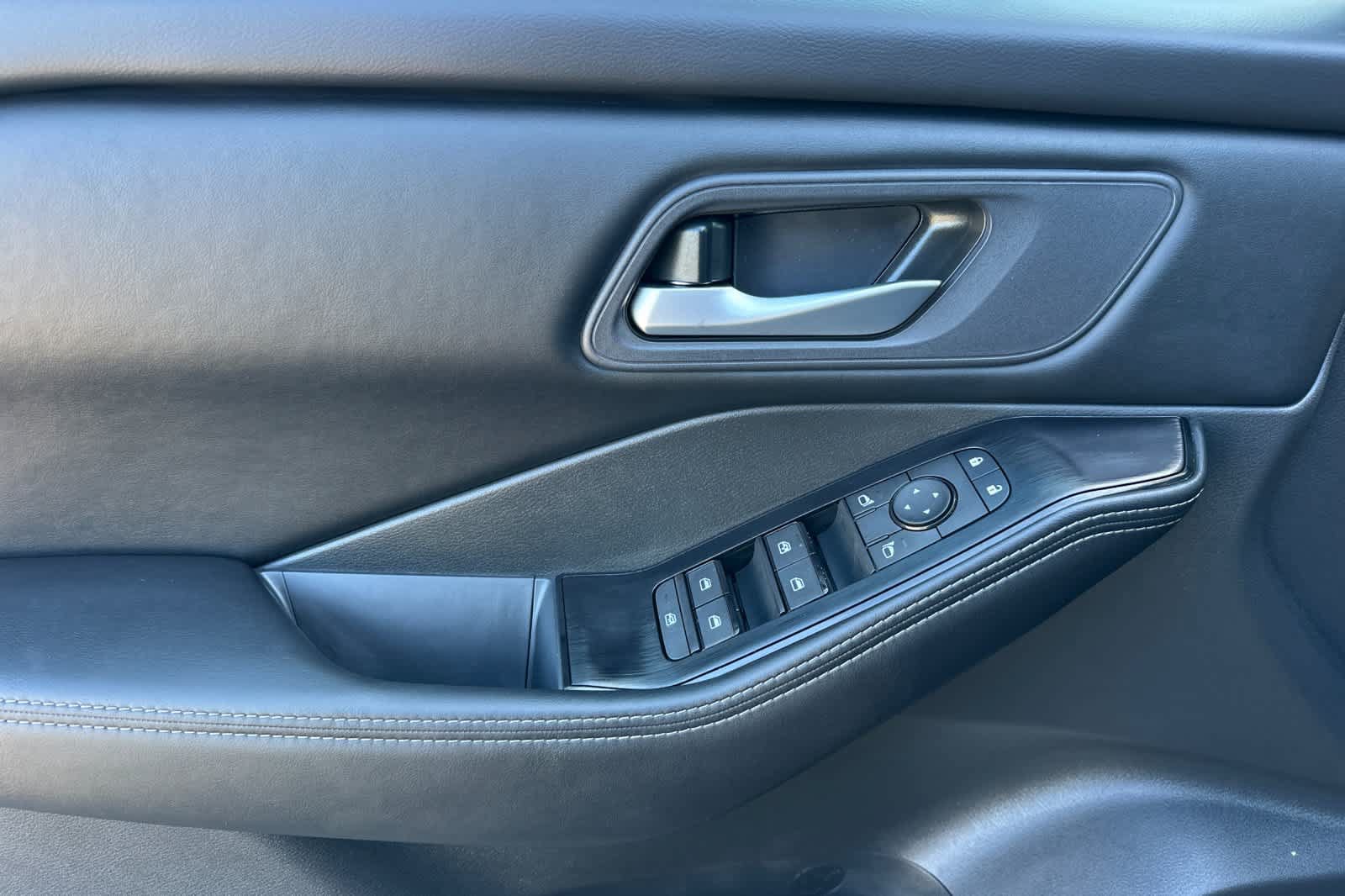 New 2026 Nissan Rogue SV AWD/4WD image 12