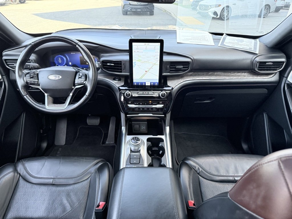 Used 2021 Ford Explorer Platinum w/ Equipment Group 601A image 10