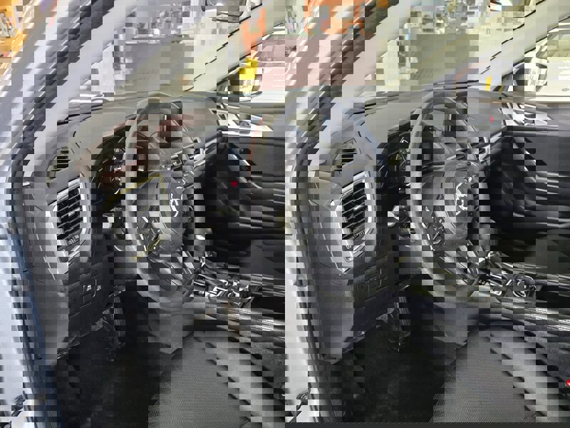 Used 2017 MAZDA MAZDA3 Sport image 7