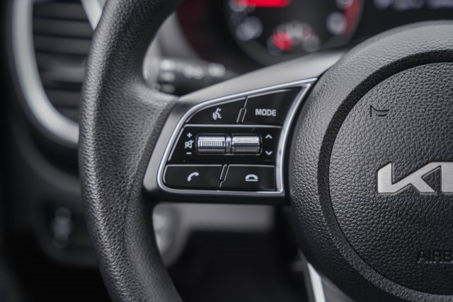 Used 2023 Kia Seltos LX image 25