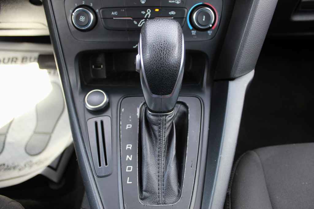 Used 2017 Ford Focus SE image 21