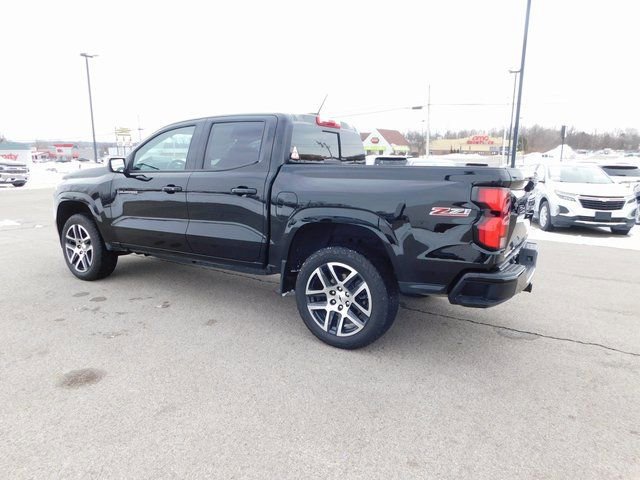 Used 2024 Chevrolet Colorado Z71 w/ Z71 Convenience Package 2 image 9