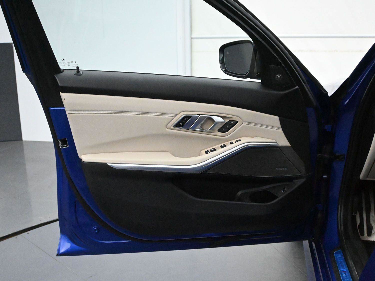 Used 2020 BMW M340i xDrive w/ Premium Package image 11