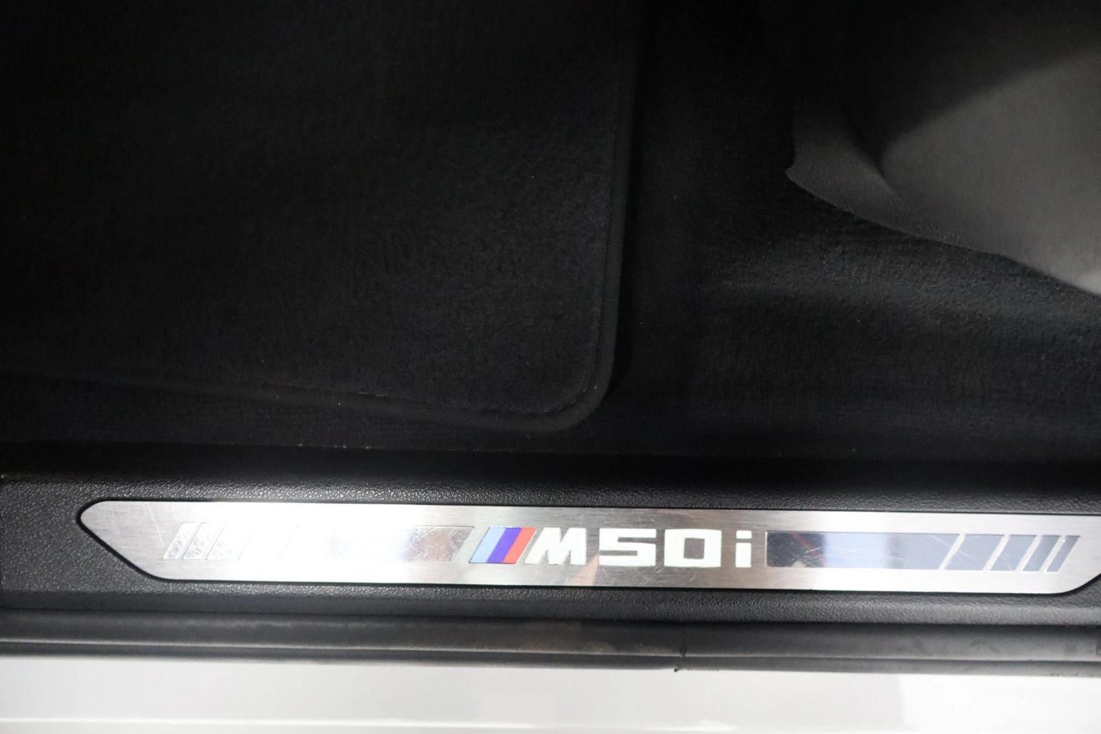 Used 2020 BMW X7 M50i AWD/4WD image 45