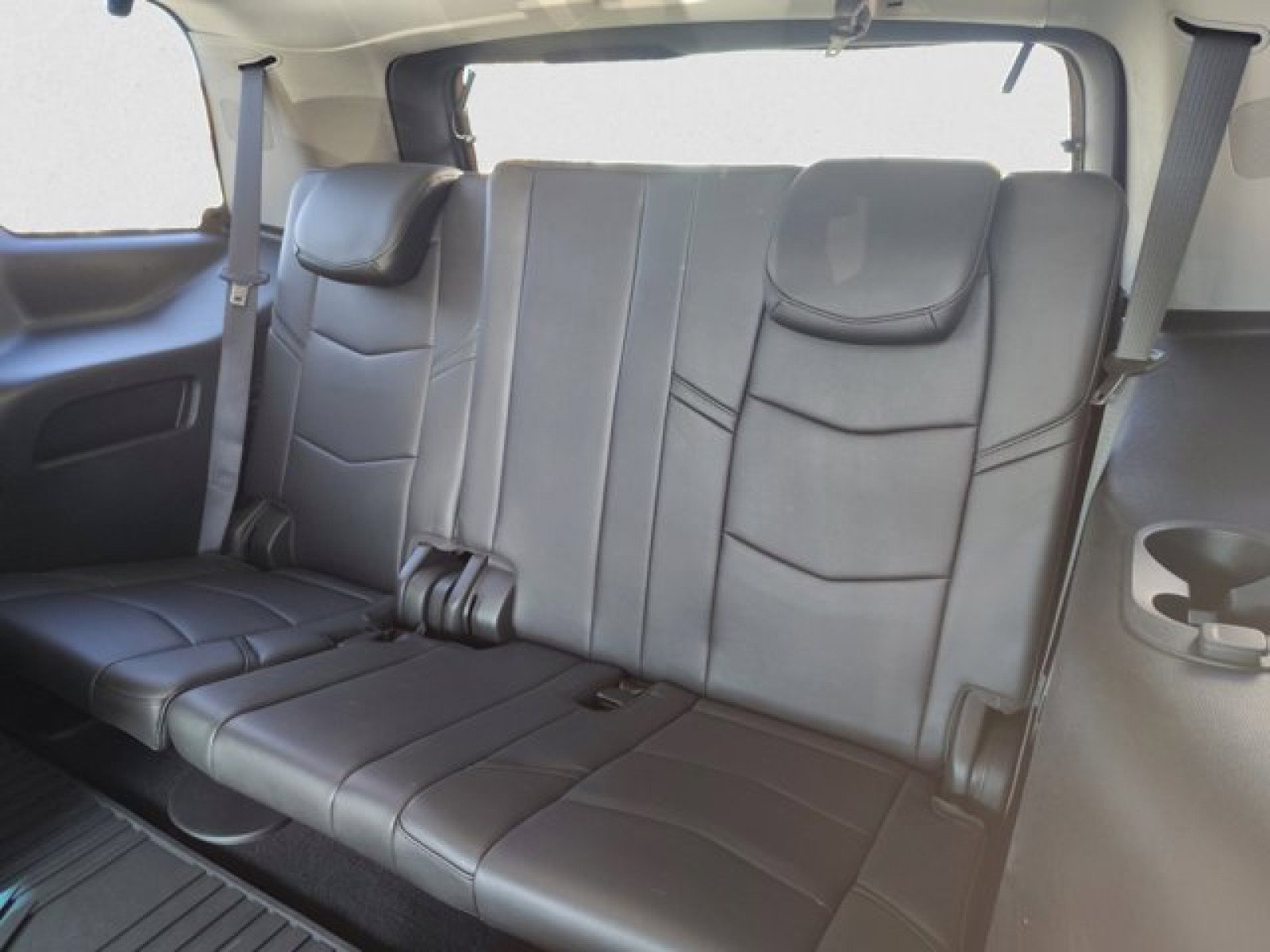 Used 2019 Cadillac Escalade Luxury image 20