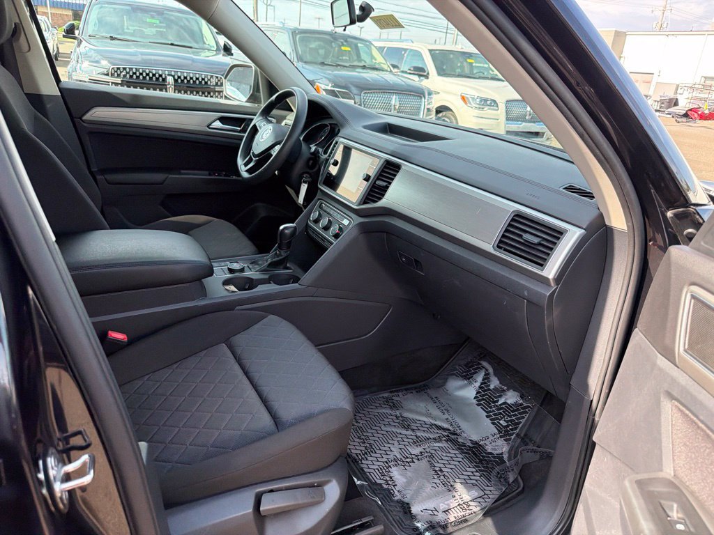 Used 2018 Volkswagen Atlas Launch Edition AWD/4WD image 15