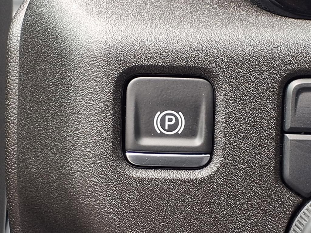 Used 2025 Chevrolet Silverado 2500 LT w/ Safety Package image 8