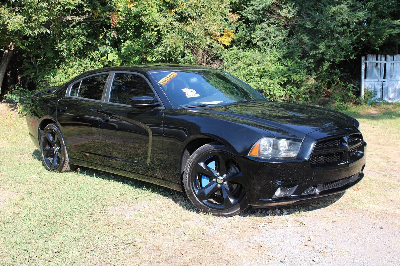 Used 2013 Dodge Charger SXT Plus image 3