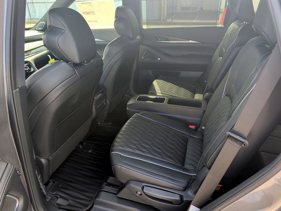 New 2026 INFINITI QX60 Autograph image 12