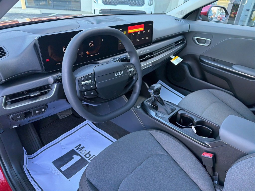 New 2025 Kia K4 LXS image 31