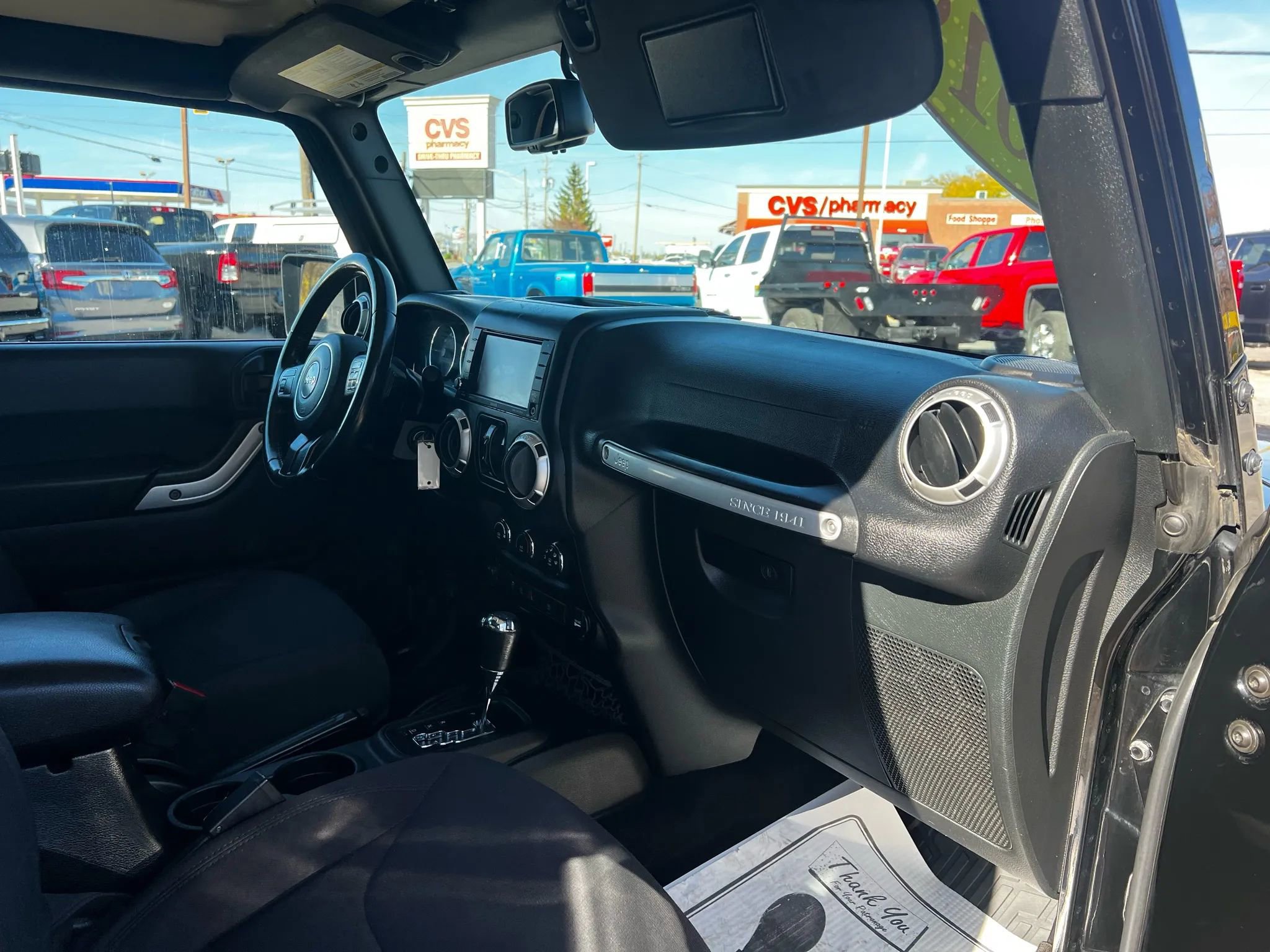 Used 2018 Jeep Wrangler Unlimited Sahara image 10