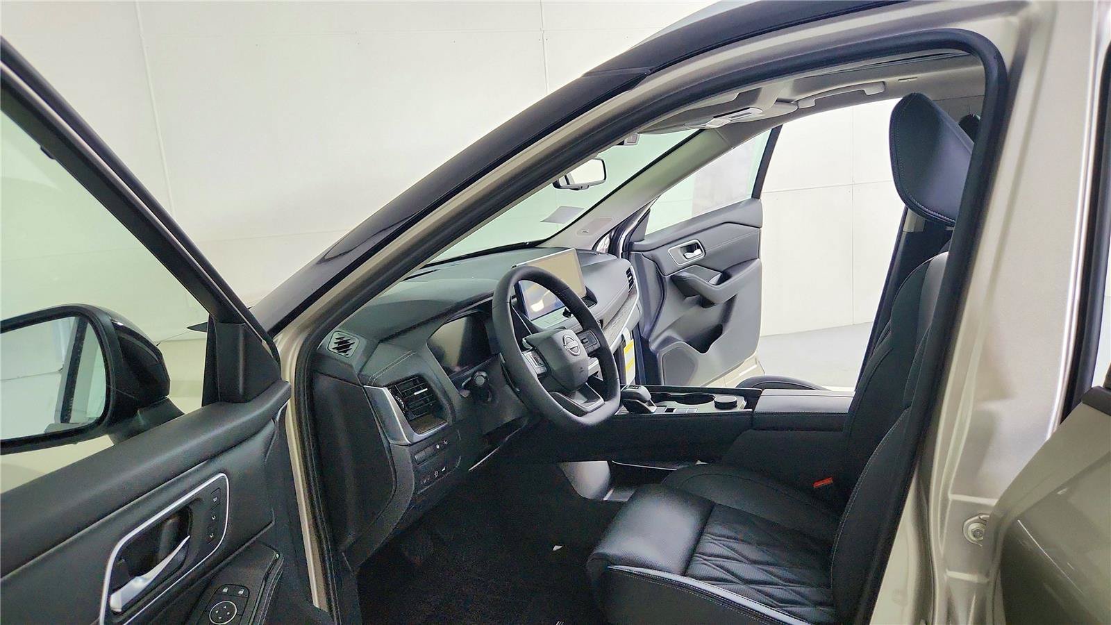 New 2026 Nissan Rogue Platinum w/ Platinum Premium Package AWD/4WD image 28