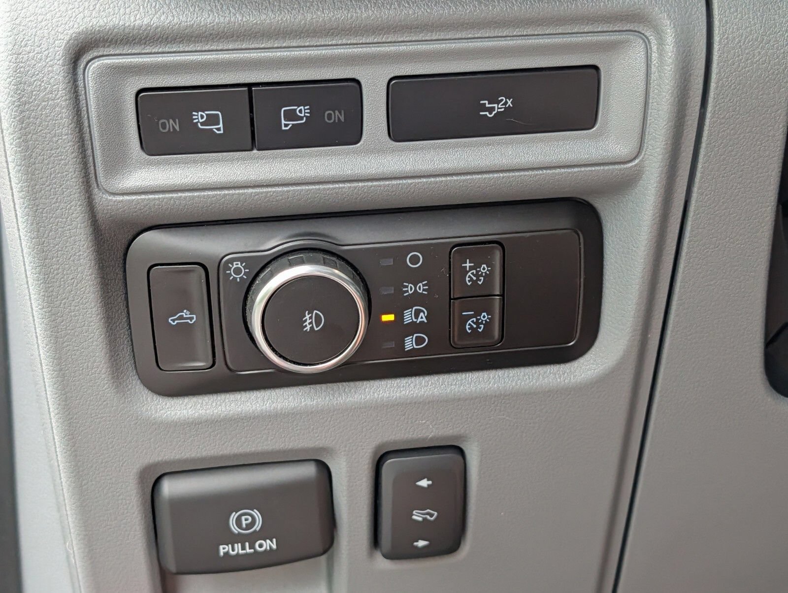 Used 2023 Ford F150 Lariat AWD/4WD image 13