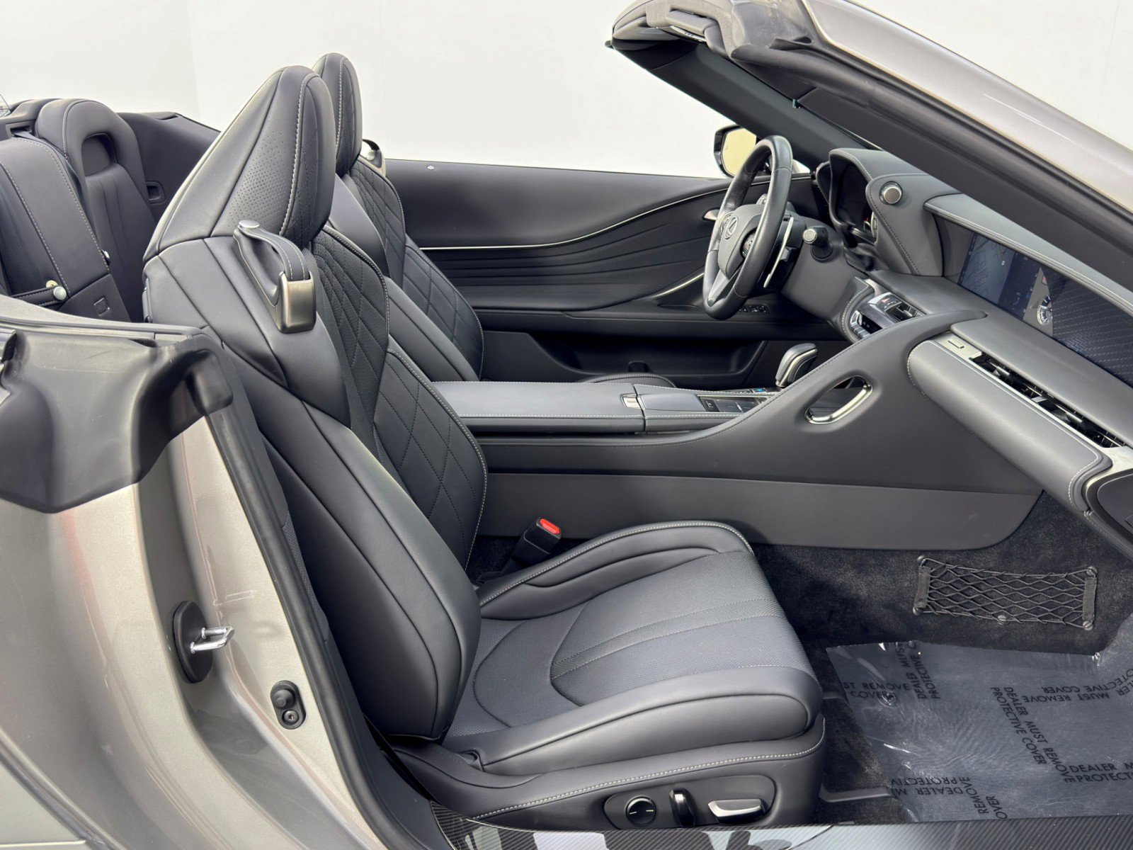 Used 2023 Lexus LC 500 Convertible image 15