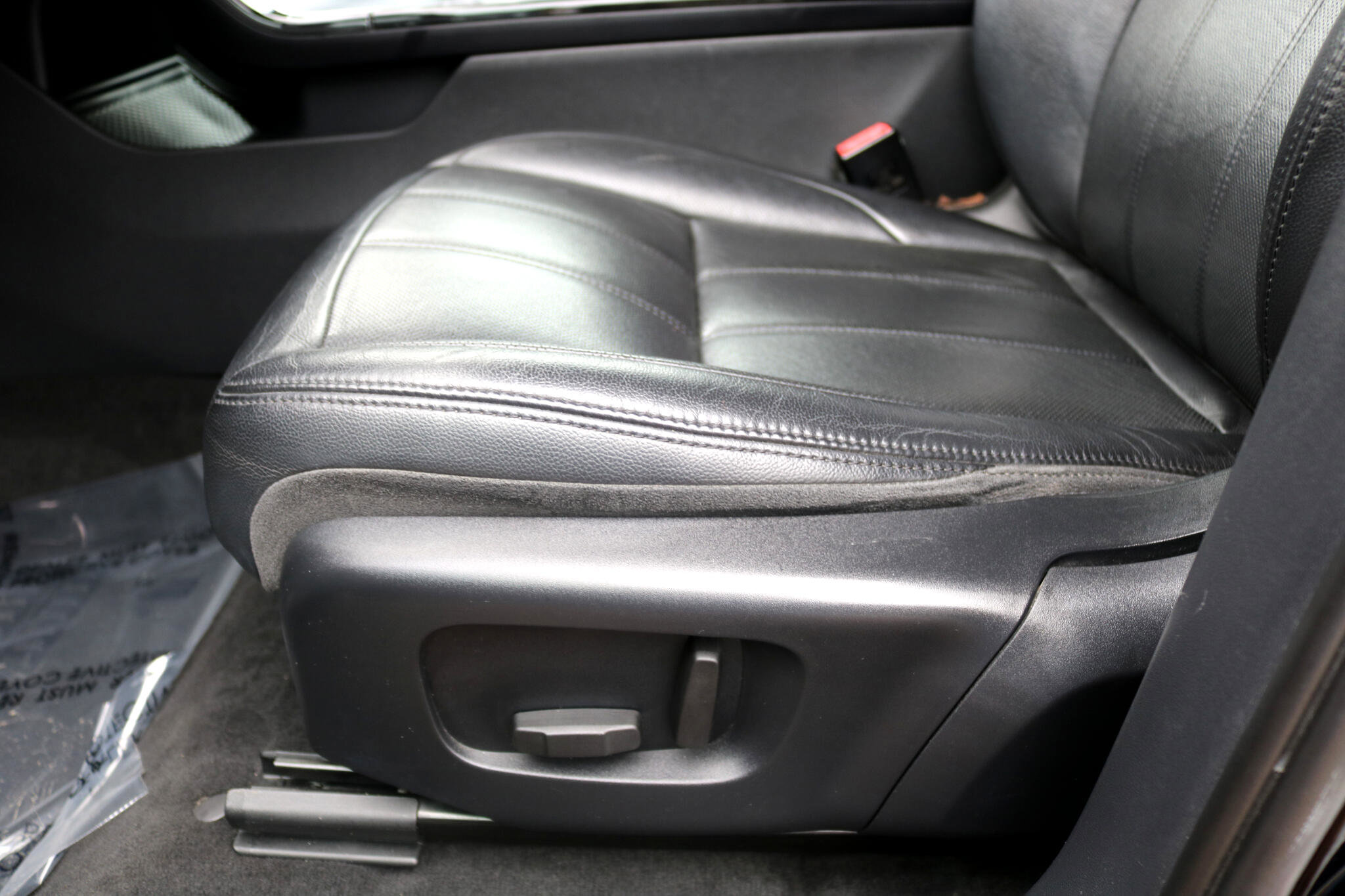 Used 2020 Land Rover Range Rover Evoque S image 17