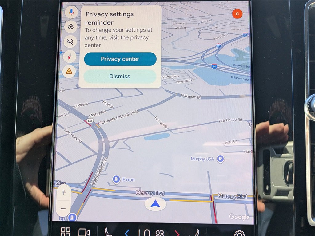 Certified 2025 Volvo XC40 B5 Core image 22