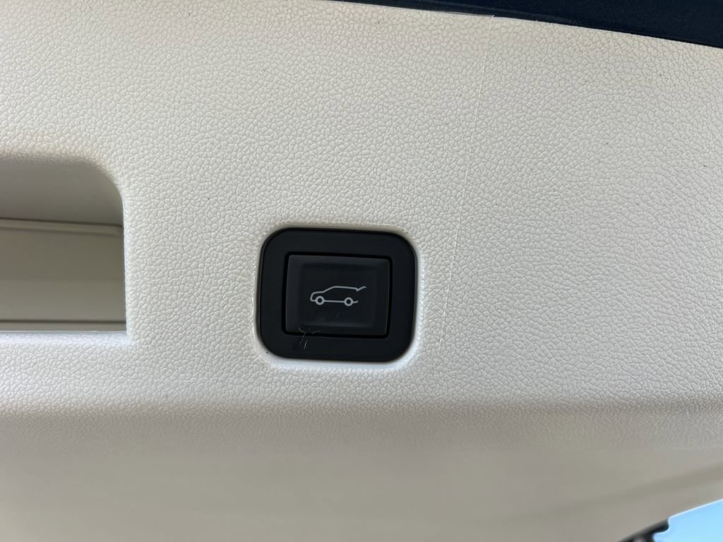 New 2026 Buick Enclave Avenir w/ Super Cruise Package image 12