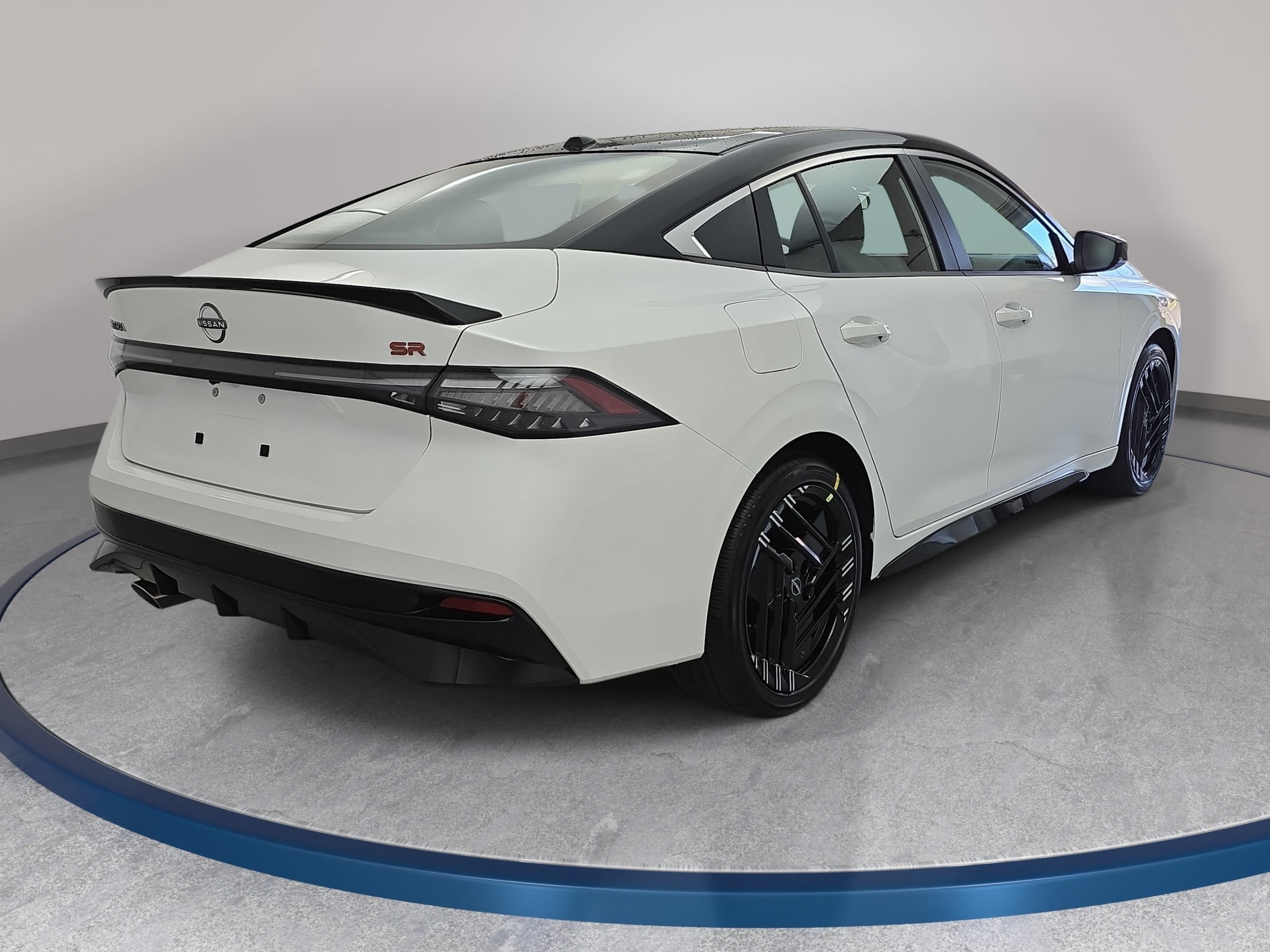 New 2026 Nissan Sentra SR w/ Floor Mat Package FWD image 5