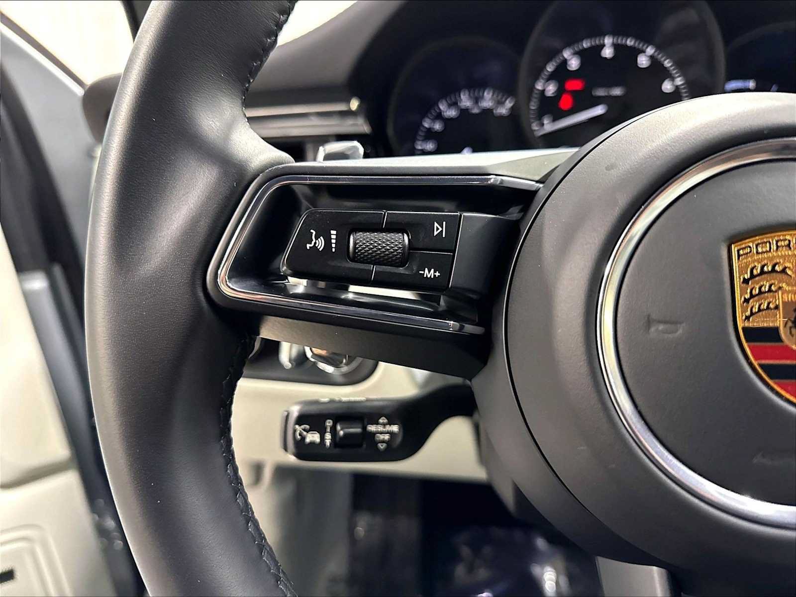 Used 2026 Porsche Macan AWD/4WD image 22