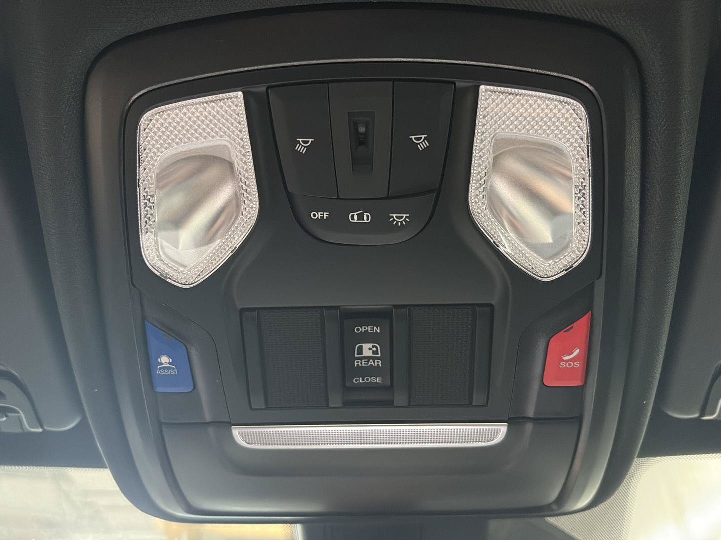 New 2026 RAM 1500 Express AWD/4WD image 21