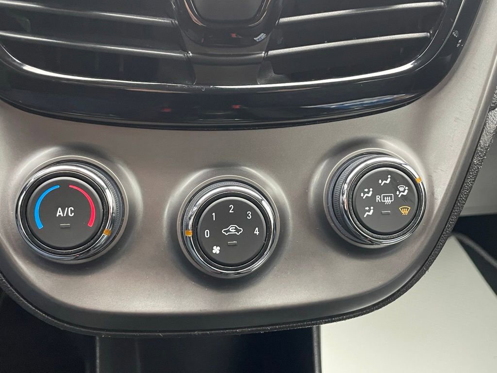 Used 2021 Chevrolet Spark LS image 23