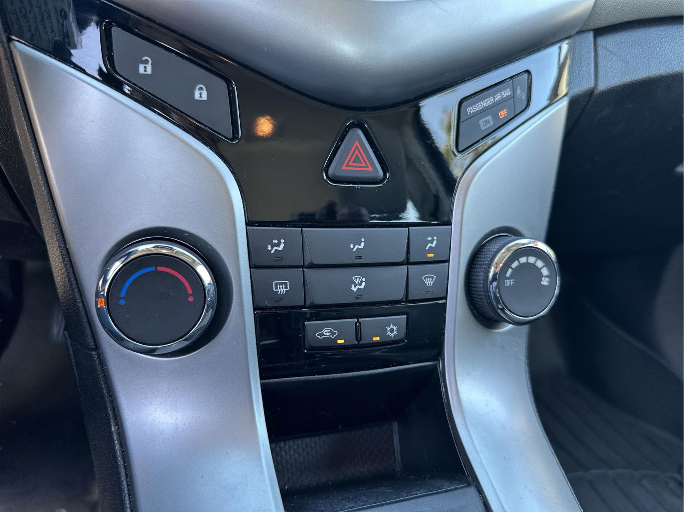 Used 2014 Chevrolet Cruze LT w/ Enhanced Safety Package image 29