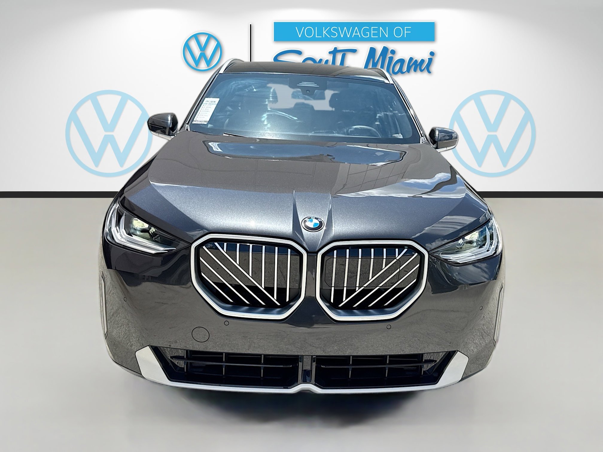 Used 2025 BMW X3 xDrive30i w/ Convenience Package AWD/4WD image 2