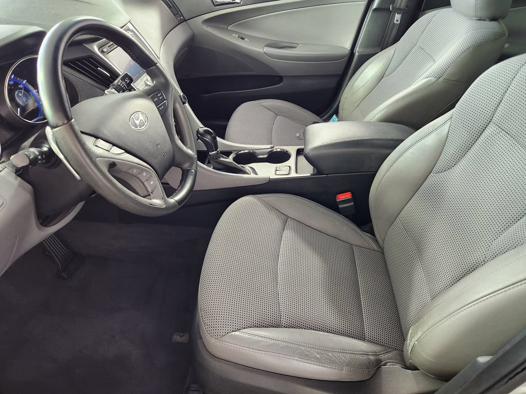 Used 2013 Hyundai Sonata SE w/ Navigation & Sunroof Pkg FWD image 12