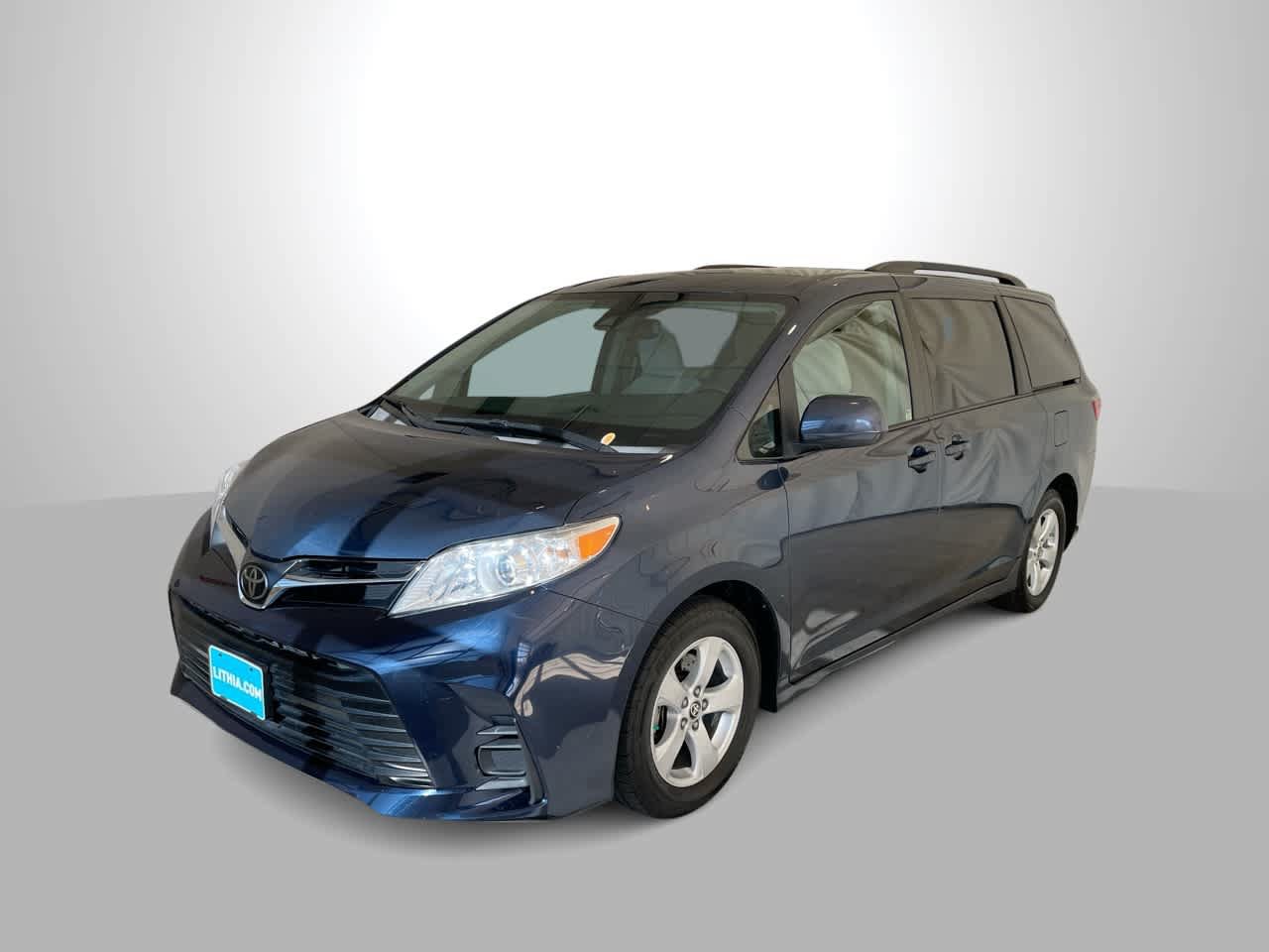 Used 2020 Toyota Sienna LE w/ Carpet Mat Package